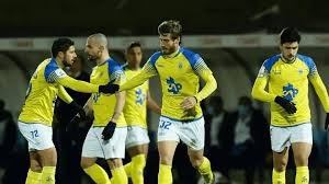 20岁新星独自撑起AC米兰左路走廊：力压S2，英超球会争相抢购他